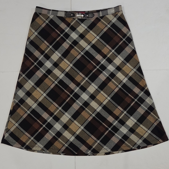 love scarlett Dresses & Skirts - Classic Plaid A-Line Skirt - Black & Brown